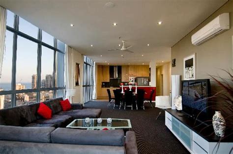 solaire apartments surfers paradise|SOLAIRE APARTMENTS .